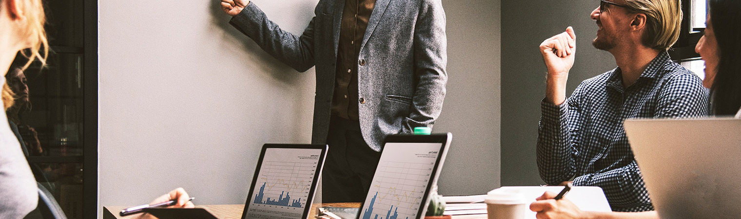 Managing Business Risk: Strategies for Mitigating Threats and Seizing Opportunities