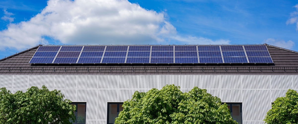 How Energy-Efficient Roofing Materials Drive the Shift to Climate-Ready Roofing Systems